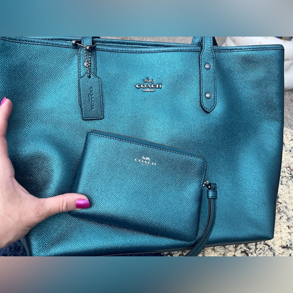 Coach purse and wallet